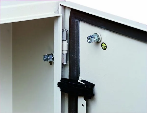 NSYAEDRS3DPA6 | Фиксатор двери для S3D, Schneider Electric