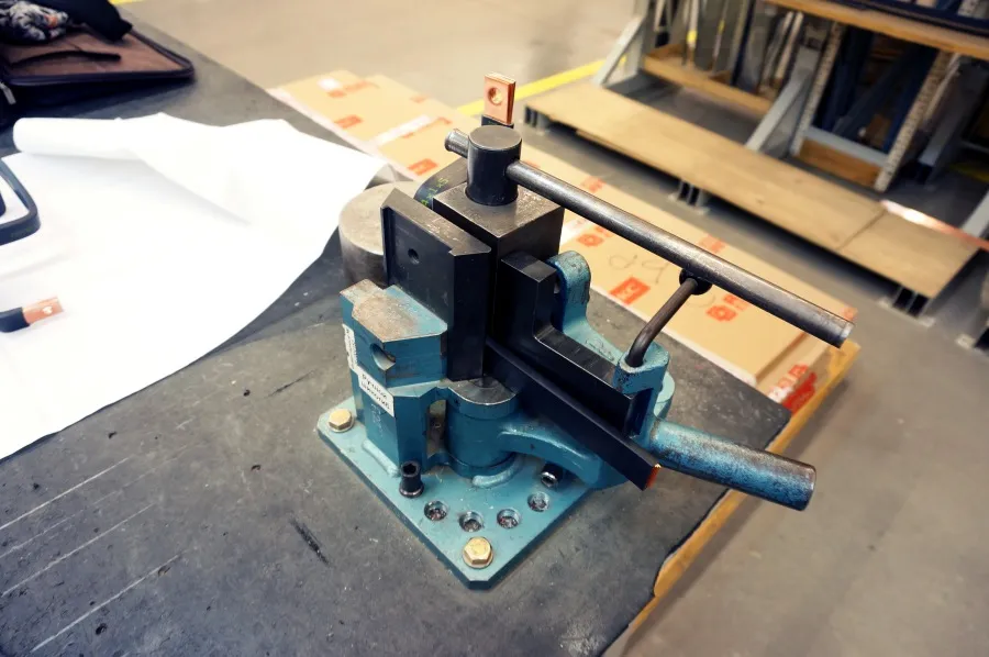 Универсальный ручной шиногиб Универсальный ручной шиногиб