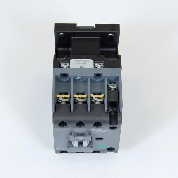 MC1E32M7 | КОНТАКТОР MC1E 3P 32A НО+НЗ 220V/230V 50/60ГЦ (LC1E3210M5), Systeme Electric