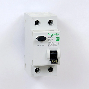 EZ9D34632 | Дифференциальный автомат Easy9, 1p+N 32А, кривая C, 30мА, тип AC, 4,5кА, Schneider Electric