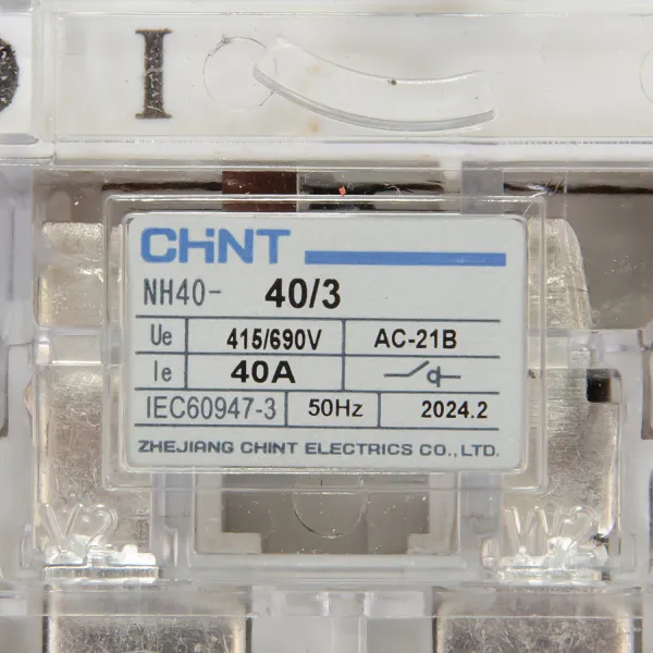 ch393526 | Выключатель-разъединитель NH40-40/3 ,3P ,40А, стандартная рукоятка управления, Chint