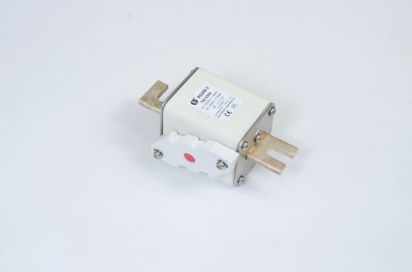 RS306-2-T5Z-630A1250V | Предохранитель 630 А, 1250 В АС/1000 B DC, aR, габ 2,под болт, 107 мм, аналог SVF-110B2K1000-630-aR, Sinofuse 