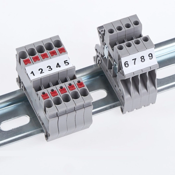 5011521  | Маркировка клемм SMK-SRD-2.5 мм², 5,2х11,2 мм, 1 ряд (рул. 3000 шт), Elegir 