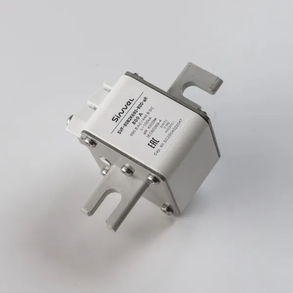 SVF-80B2K690-800-aR | Предохранитель, 800 А, 690 В AС, aR, ножи под болт, габ 2, монт расст 80 мм, Sinvel 
