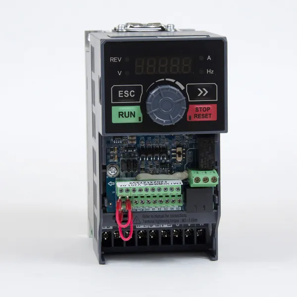 SID300-1R5G/2R2P-3BS | Преобразователь частоты SID300, 1,5кВт - 150% или 2,2кВт - 120%, 3ф 380В, STO, тормозной модуль, Sinvel