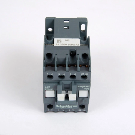 LC1E0901M5 | Контактор, серия EasyPact TVS, 3P, 9А, 1НЗ, управление 220В AC, Schneider Electric