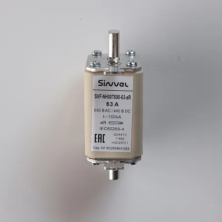 Sinvel Предохранители ножевые в держатели Предохранители ножевые NH,700 B DC, gR