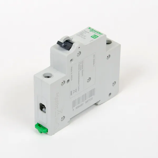  | Easy9, 1p, 20А, кривая B, 4,5кА — Автоматический выключатель, Schneider Electric