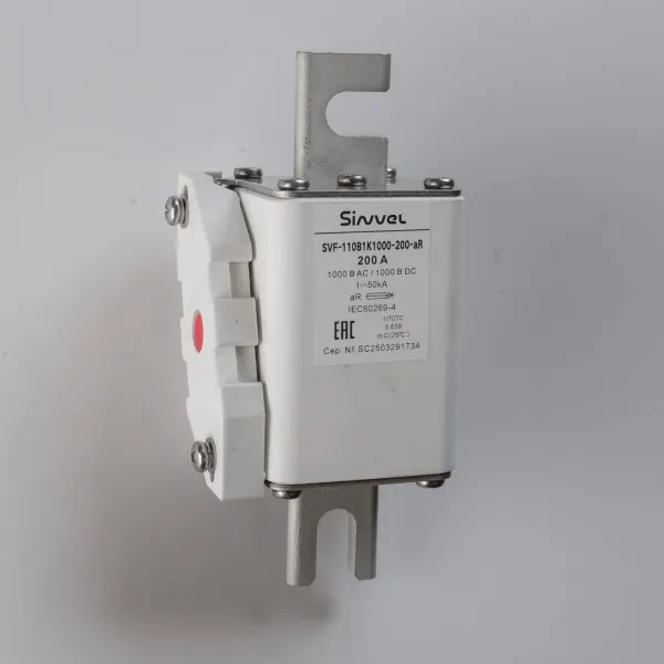 SVF-110B1K1000-200-aR | Предохранитель, 200 А, 1000 В DC / 1000 В AC, aR, ножи под болт, габ 1, монт расст 110 мм, Sinvel 