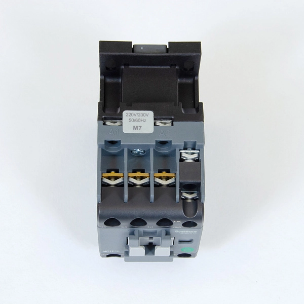 MC1E18M7 | КОНТАКТОР MC1E 3P 18A НО+НЗ 220V/230V 50/60ГЦ (LC1E1810M5), Systeme Electric