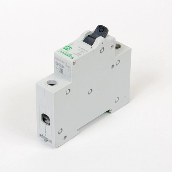 EZ9F34140 | Easy9, 1p, 40А, кривая C, 4,5кА — Автоматический выключатель, Schneider Electric