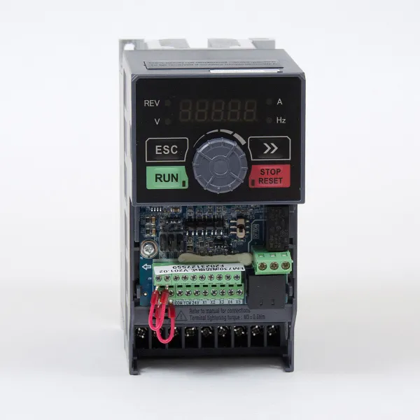 SID300-0R7G/1R5P-3BS | Преобразователь частоты SID300, 0,75кВт - 150% или 1,5кВт - 120%, 3ф 380В, STO, тормозной модуль, Sinvel