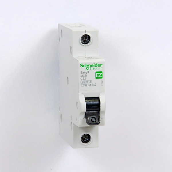 EZ9F34132 | Easy9, 1p, 32А, кривая C, 4,5кА — Автоматический выключатель, Schneider Electric