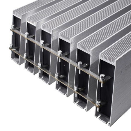 SV-RXLG-2200W60RJ*6 | Тормозной резистор 13,2 кВт, 10 Ом, IP54, Sinvel