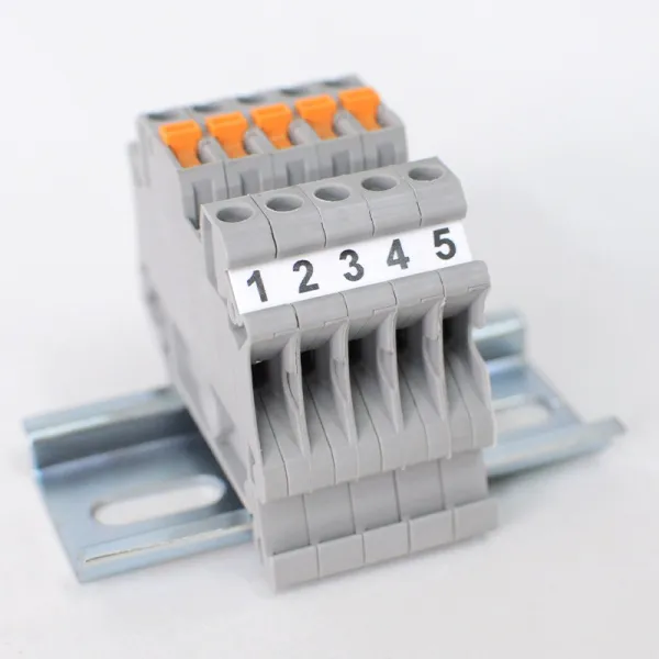 5031042  | Маркировка клемм SMK-PC-4мм², 6,2мм, 2 ряда (рулон 4800шт), Elegir 