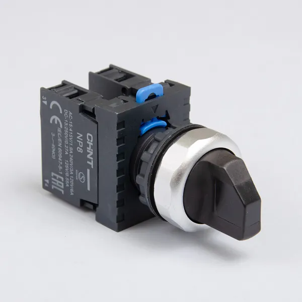 578131 | Переключатель, NP8-20X/312, 3 положения, фиксация, черный, 2НО, IP65, Chint