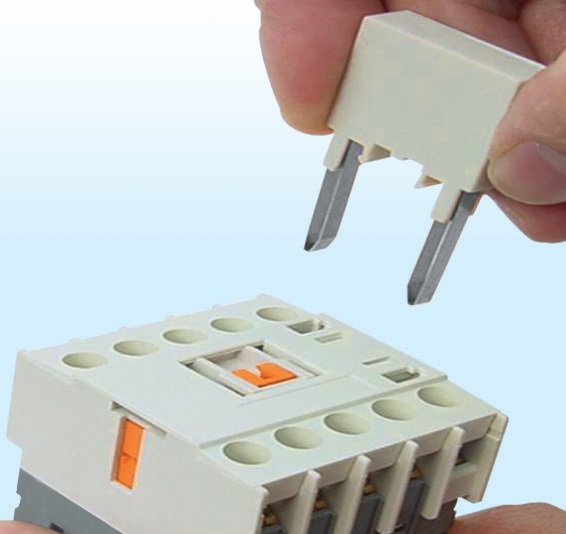 83611621004 | Ограничитель перенапряжения AS-12M/4, варистор, 12…24В DC, LSis