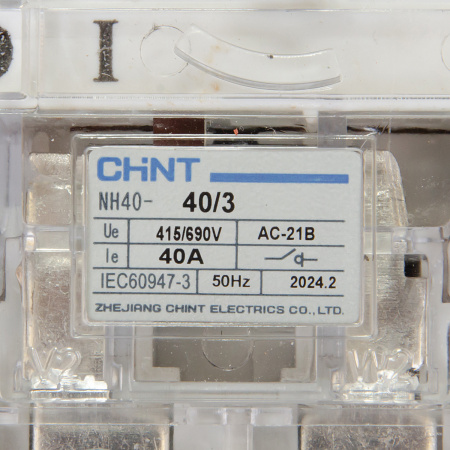 ch393526 | Выключатель-разъединитель NH40-40/3 ,3P ,40А, стандартная рукоятка управления, Chint