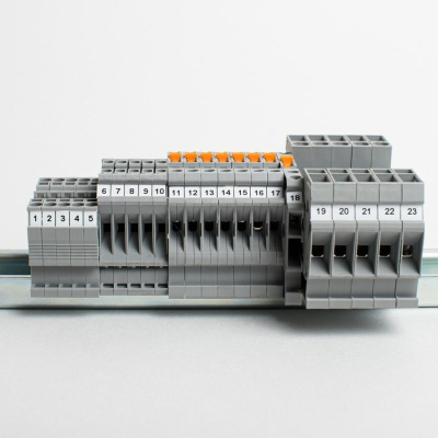 5032102 | Маркировка клемм SMK-TB-10мм², 10,2мм, 2 ряда (рулон 2900шт), Elegir 