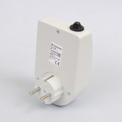 РН-101М | Реле напряжения (вилка-розетка), Новатек