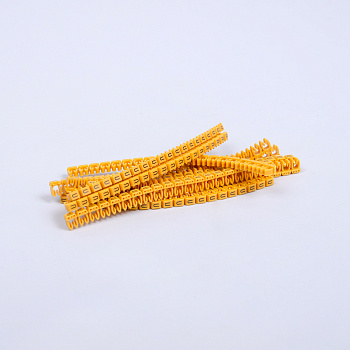 id517030 | Маркировка кабеля (0,5…1,5 мм.кв.) "U" (упак. 400шт.), Onka