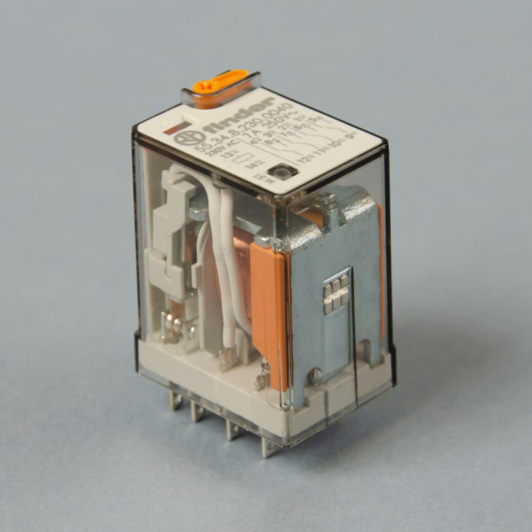 553482300040 | Универсальное реле, серия 55, 230В AC, 7 А, 4CO, Finder