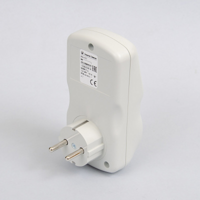 РН-117 | Реле напряжения (вилка-розетка), Новатек