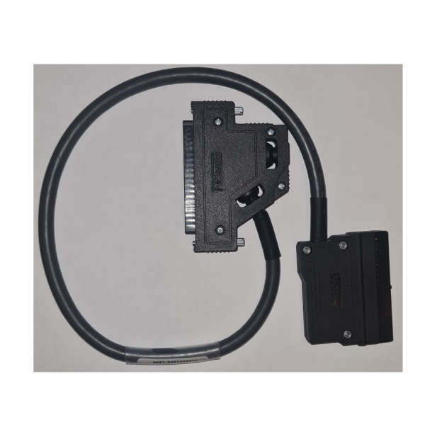 X210-5-0.5 | Кабель ввода-вывода AM600 длиной 0,5 метра с 2 разъемами FCN (для AM400/600 типа TP с выходами PNP), Inovance