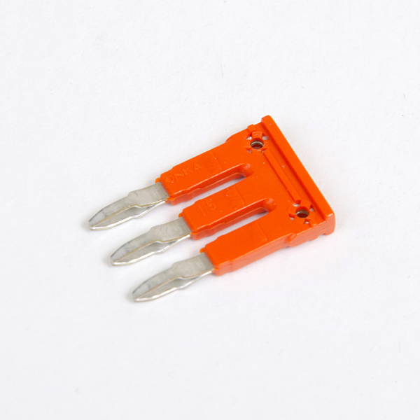 1060102 | Перемычка для MRK 1,5 (3 полюса), 1921, Onka