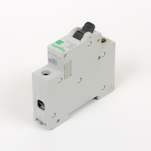 EZ9F14150 | Easy9, 1p, 50А, кривая B, 4,5кА — Автоматический выключатель, Schneider Electric