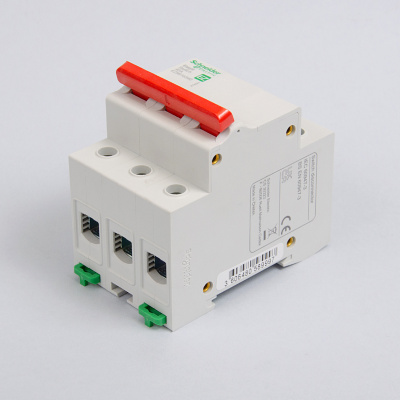 EZ9S16340 | Выключатель нагрузки, серия EZ9S, 3p, 40А, Schneider Electric