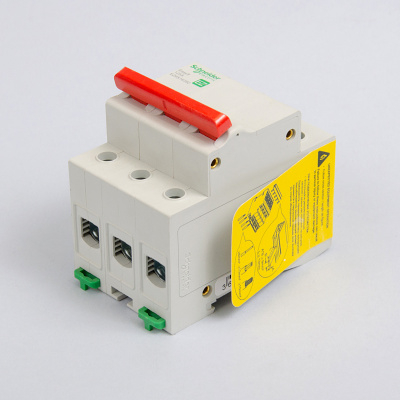 EZ9S16392 | Выключатель нагрузки, серия EZ9S, 3p, 125А, Schneider Electric