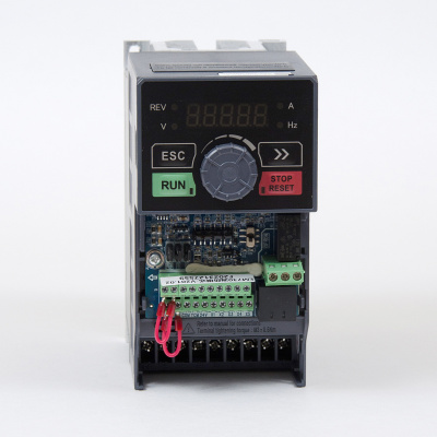 SID300-0R7-3BS | Преобразователь частоты SID300, 0,75кВт - 150%, 3ф 380В, STO, тормозной модуль, Sinvel