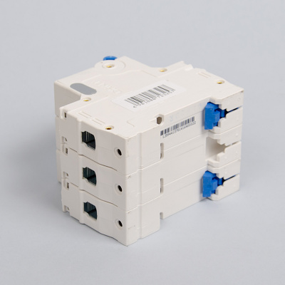 814164 | Автоматический выключатель NXB-63 3P 1А 6кА характеристика C, Chint