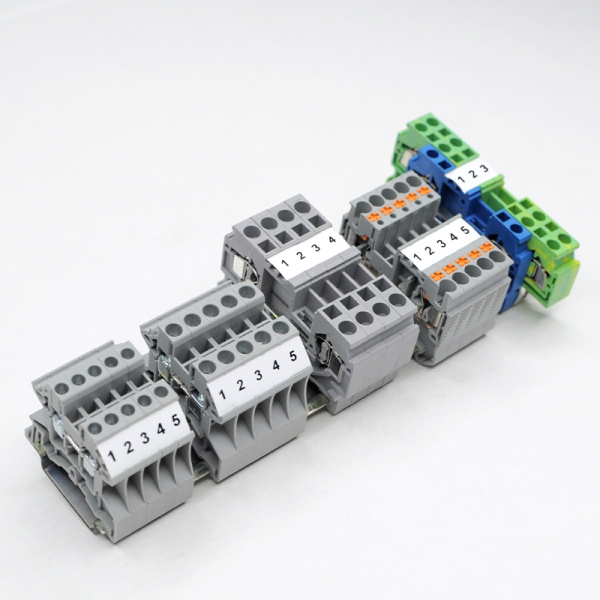 5037041  | Маркировка клемм SMK-WS-4мм², 6х10 мм, 1 ряд (рулон 2500 шт), Elegir 