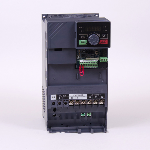 SID300-015G/018P-3BS | Преобразователь частоты SID300, 15кВт - 150% или 18,5кВт - 120%, 3ф 380В, STO, тормозной модуль, Sinvel
