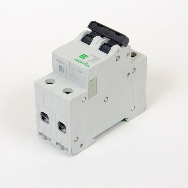 EZ9F86240 | Easy9, 2p, 40А, кривая D, 6кА — Автоматический выключатель, Schneider Electric