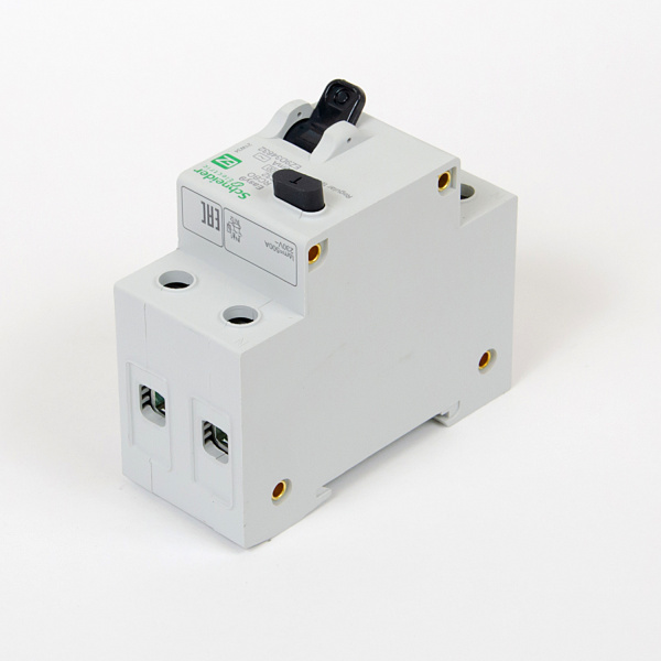  | Дифференциальный автомат Easy9, 1p+N 32А, кривая C, 30мА, тип AC, 4,5кА, Schneider Electric