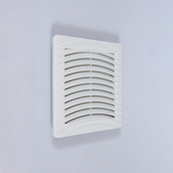 Выпускная решетка с фильтром, вырез 124х124мм