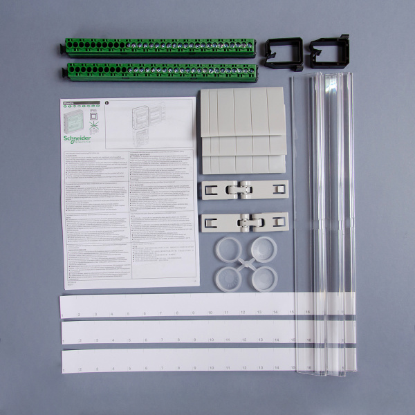 13986 | Щит навесной Kaedra IP65, 54 модуля, 3 ряда (3х18), Schneider Electric