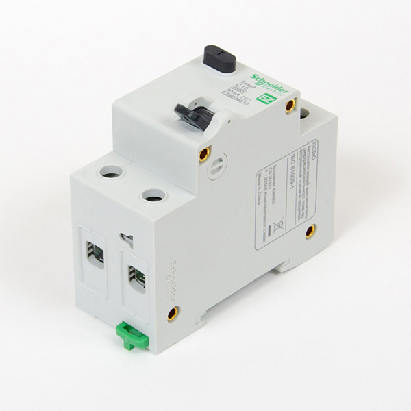  | Дифференциальный автомат Easy9, 1p+N 10А, кривая C, 30мА, тип AC, 4,5кА, Schneider Electric