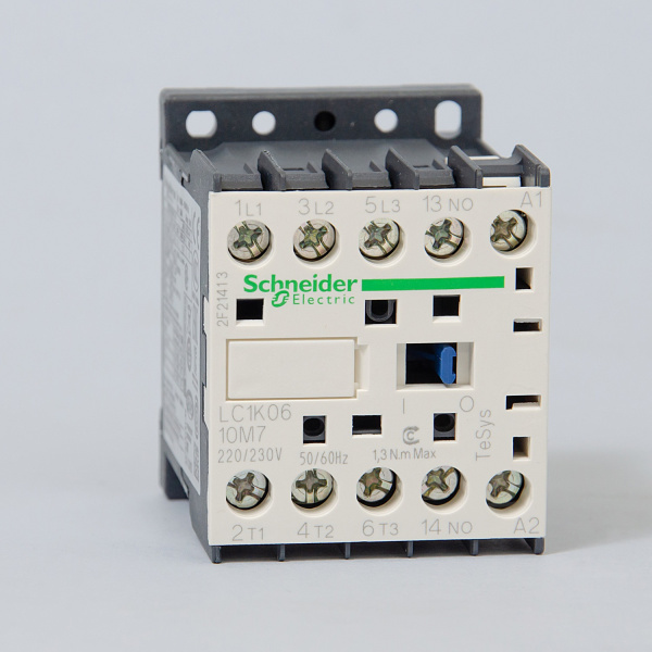 LC1K0610M7 | Контактор, серия Tesys K, 3P, 6 А, AC3, 1 НО, 220В AC, Под винт, Schneider Electric