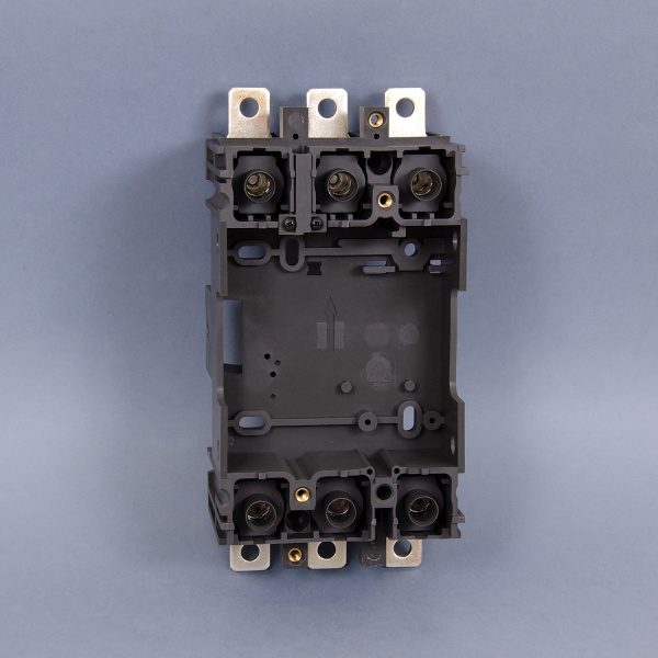 269738 | Основание втычного исполнения PIA22F-M8 (переднее присоединение) для NM8N-250 3P, Chint