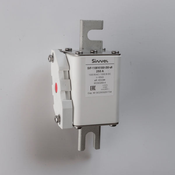 SVF-110B1K1000-250-aR | Предохранитель, 250 А, 1000 В DC / 1000 В AC, aR, ножи под болт, габ 1, монт расст 110 мм, Sinvel 