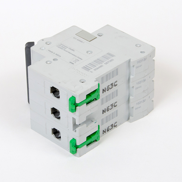 EZ9F34363 | Easy9, 3p, 63А, кривая C, 4,5кА — Автоматический выключатель, Schneider Electric