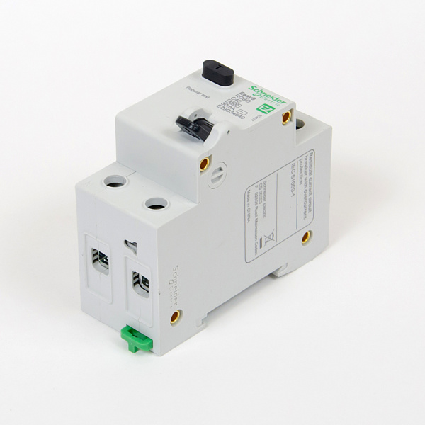  | Дифференциальный автомат Easy9, 1p+N 40А, кривая C, 30мА, тип AC, 4,5кА, Schneider Electric