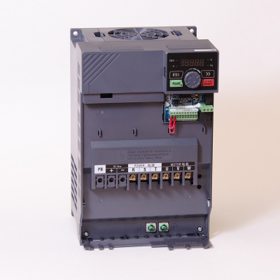 SID300-018G/022P-3BS | Преобразователь частоты SID300, 18,5кВт - 150% или 22кВт - 120%, 3ф 380В, STO, тормозной модуль, Sinvel